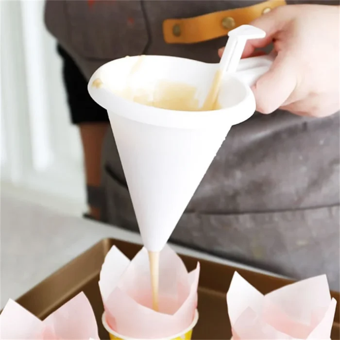 1PC Hand-held Baking Funnel Tools Adjustable Cream Batter Cupcake Chocolate Liquid Dispenser Pancake Baking Tools - Image 6
